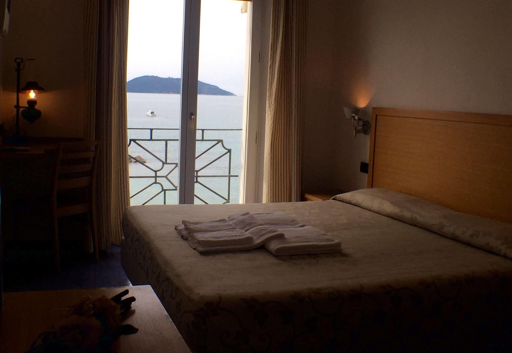 Hotel Venere Azzurra Lerici Exterior photo