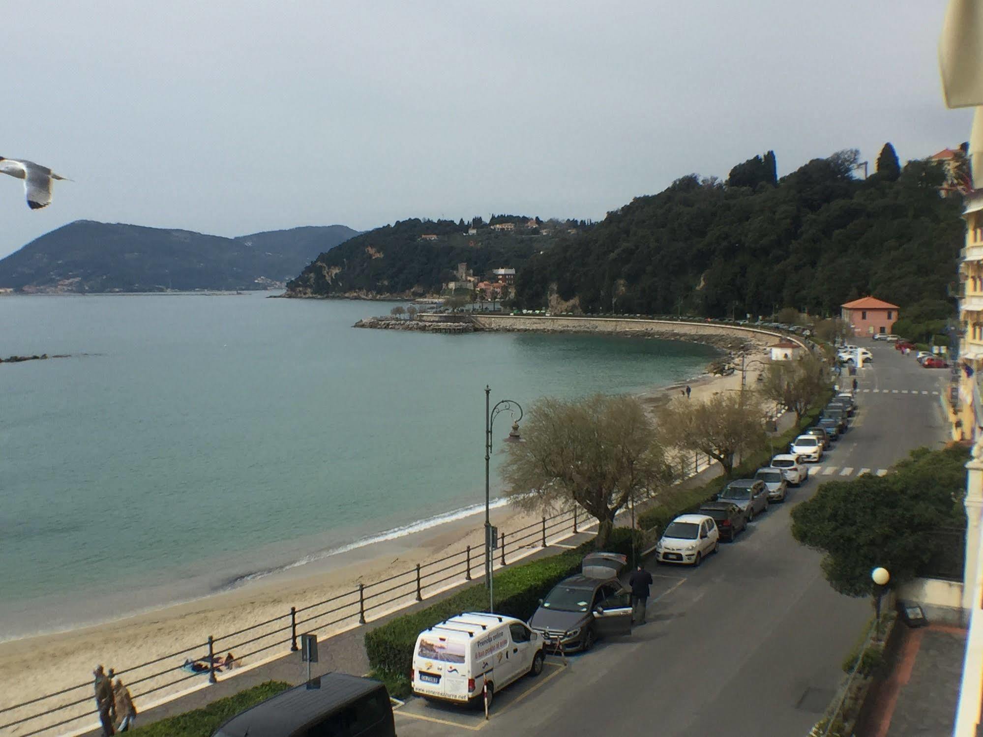 Hotel Venere Azzurra Lerici Exterior photo